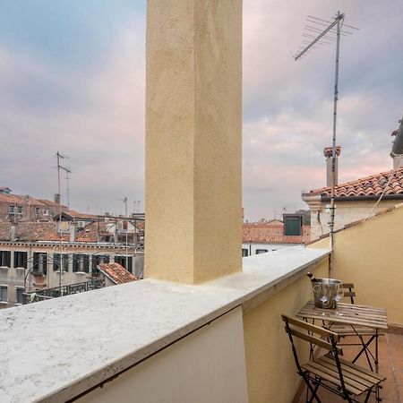 Bright Apartment On Venetian Roofs R&R エクステリア 写真