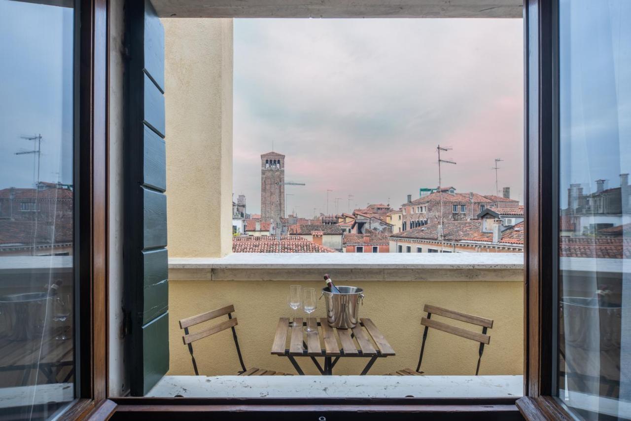 Bright Apartment On Venetian Roofs R&R エクステリア 写真